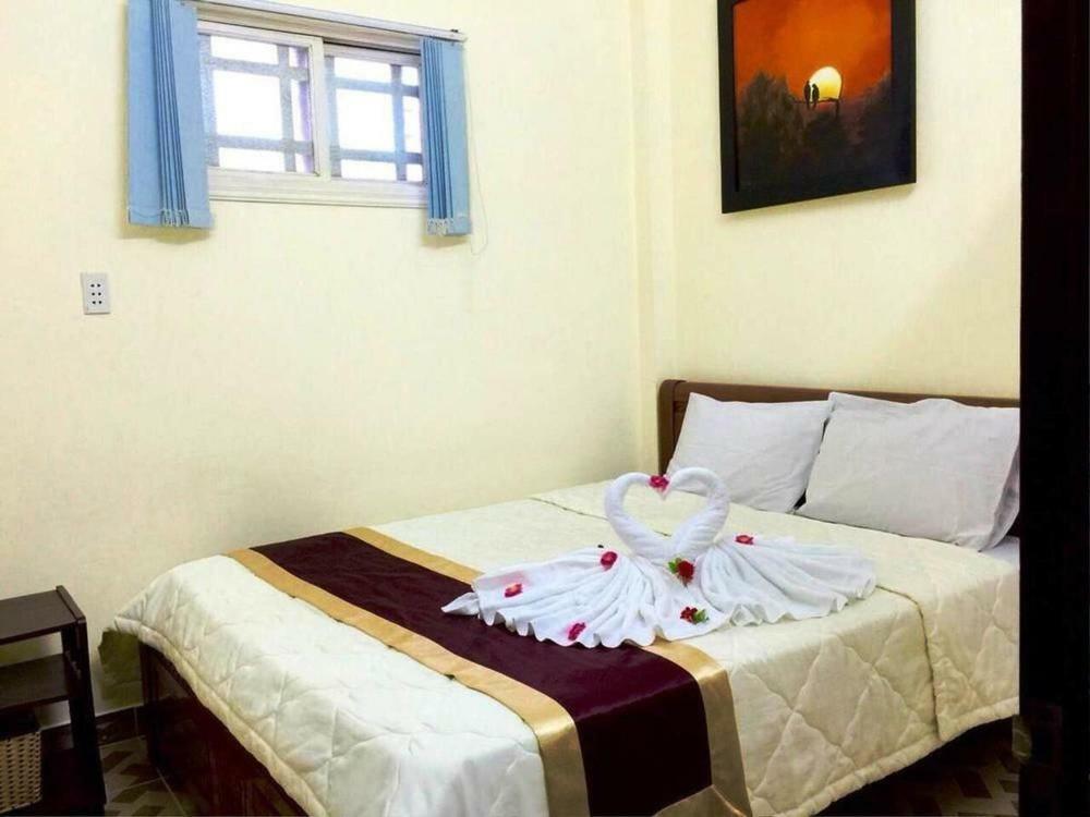 Quy Long Homestay Hoi An Bagian luar foto